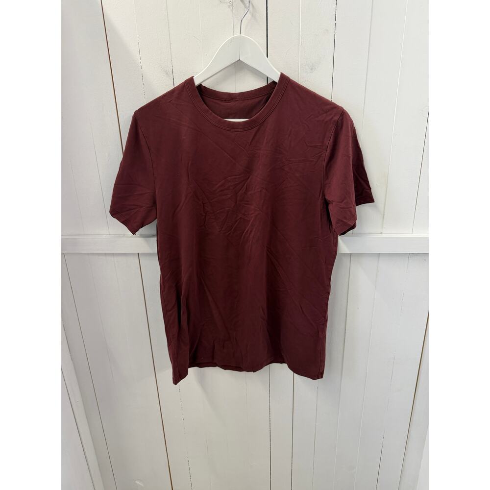 Lululemon Men's T-Shirt